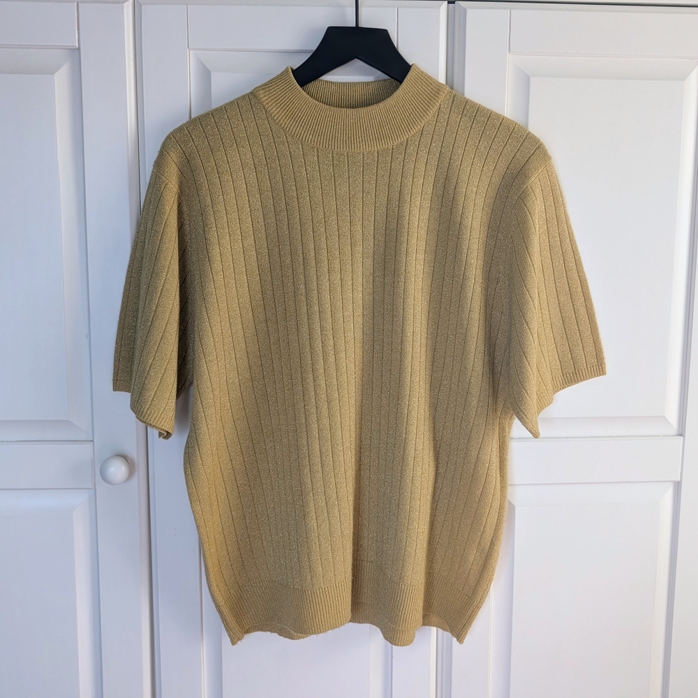 Sag Harbor Ribbed Knit Top in Beige Vintage Gold Sweater